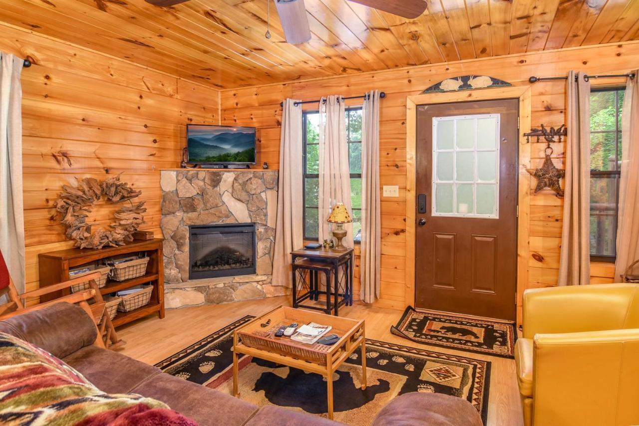 Permanent Vacation-Private Honeymoon Cabin With Hot Tub Sevierville Εξωτερικό φωτογραφία